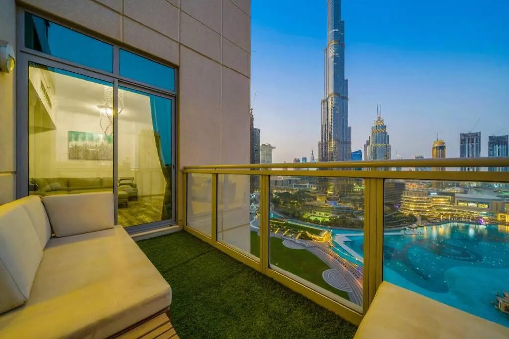 Spectacular Burj & Fountain View - Luxurious 3 Bedrooms & Maids Room - The Residences Dubai