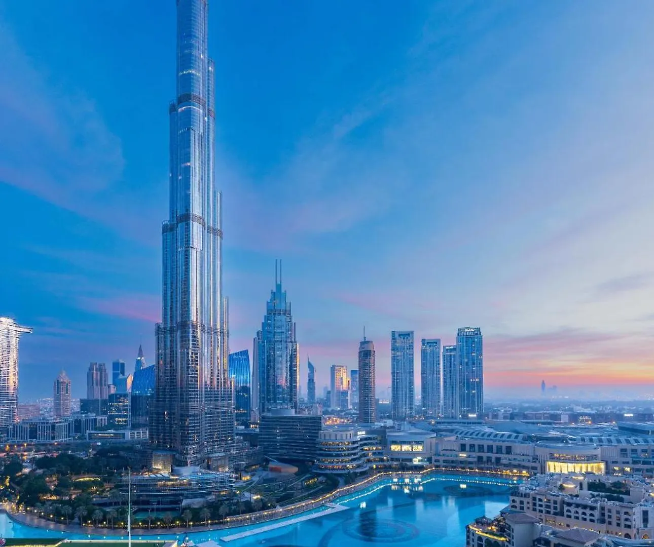 Spectacular Burj & Fountain View - Luxurious 3 Bedrooms & Maids Room - The Residences Dubai
